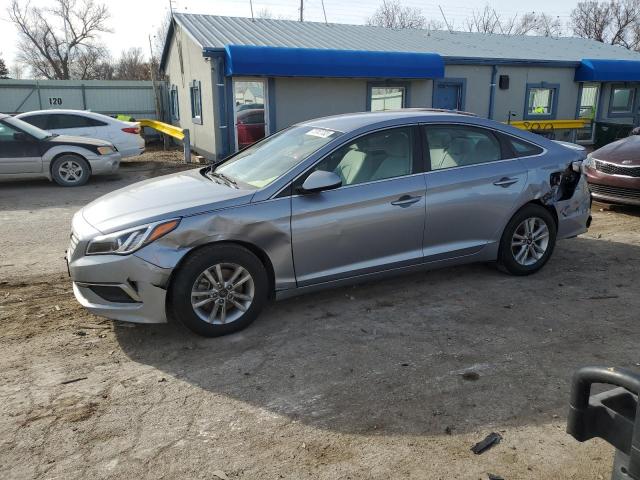 HYUNDAI SONATA SE 2016 with VIN 5NPE24AF9GH370497 - Photo from auction