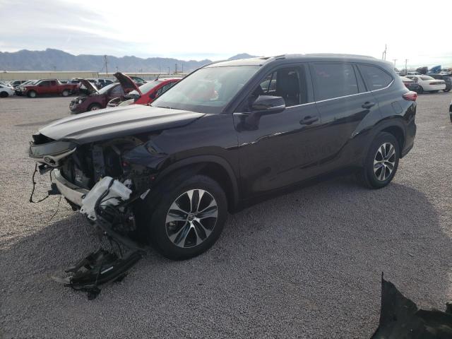 TOYOTA HIGHLANDER 2022 with VIN 5TDGZRAH6NS551955 - Photo from auction