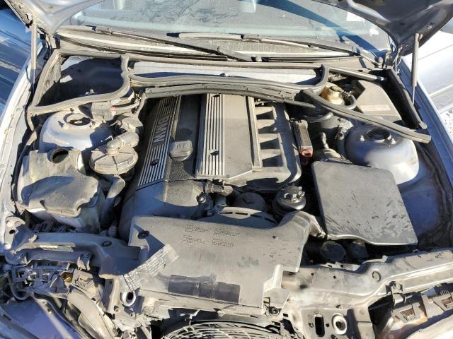 Photo 11 from auction – 2004 BMW 325 I with VIN WBAEV33414KR29189