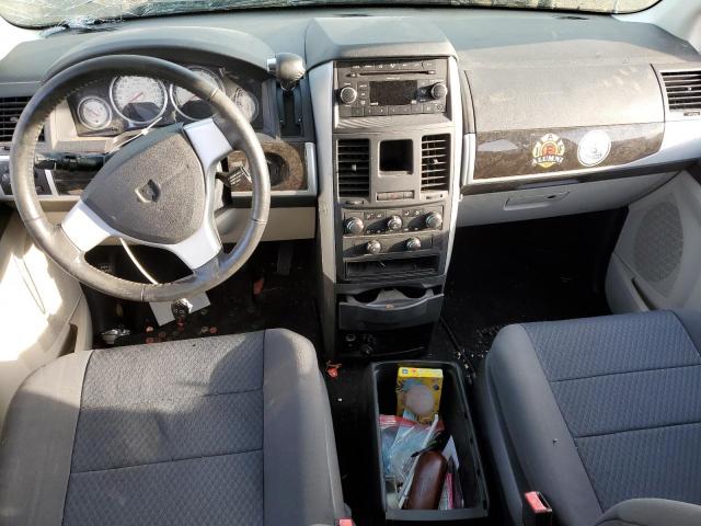 Photo 8 from auction – 2010 DODGE GRAND CARA with VIN 2D4RN5D15AR102199