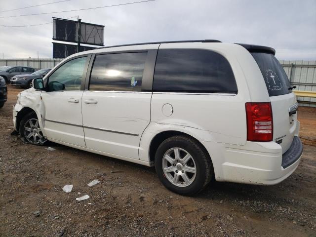 Photo 2 from auction – 2010 CHRYSLER TOWN & COU with VIN 2A4RR5D18AR309052