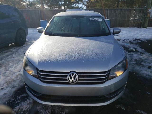 Photo 5 from auction – 2013 VOLKSWAGEN PASSAT with VIN 1VWAH7A37DC110107