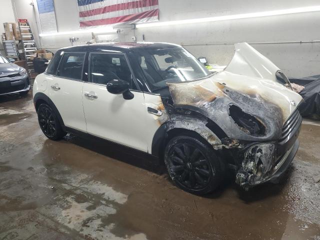 Photo 4 from auction – 2021 MINI COOPER with VIN WMWXU7C04M2N04629