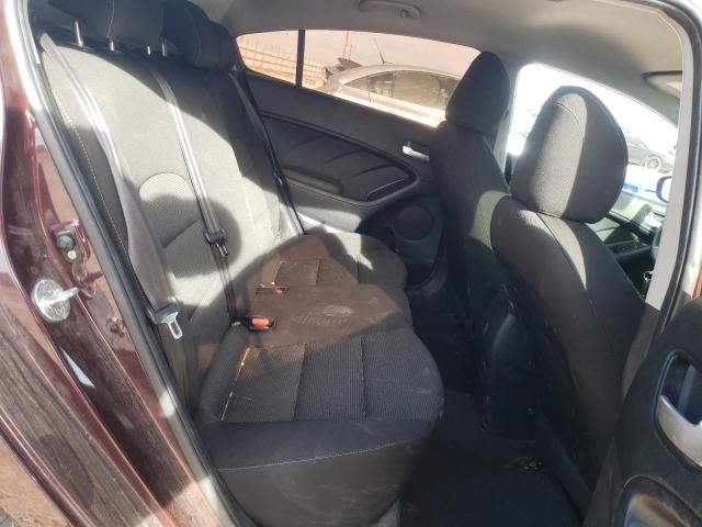 Photo 10 from auction – 2017 KIA FORTE LX with VIN 3KPFK4A71HE082153