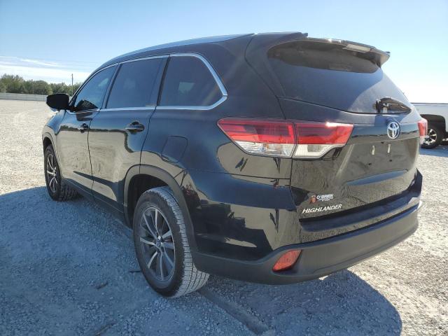 Photo 2 from auction – 2017 TOYOTA HIGHLANDER with VIN 5TDKZRFHXHS524152