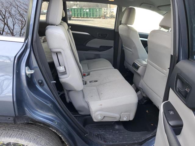 Photo 11 from auction – 2018 TOYOTA HIGHLANDER with VIN 5TDBZRFHXJS871017