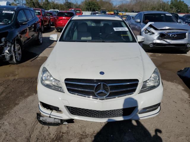 Photo 5 from auction – 2012 MERCEDES-BENZ C 250 with VIN WDDGF4HB6CA644472