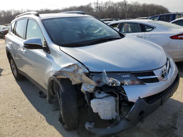 Photo 4 from auction – 2015 TOYOTA RAV4 XLE with VIN JTMRFREV4FD113143