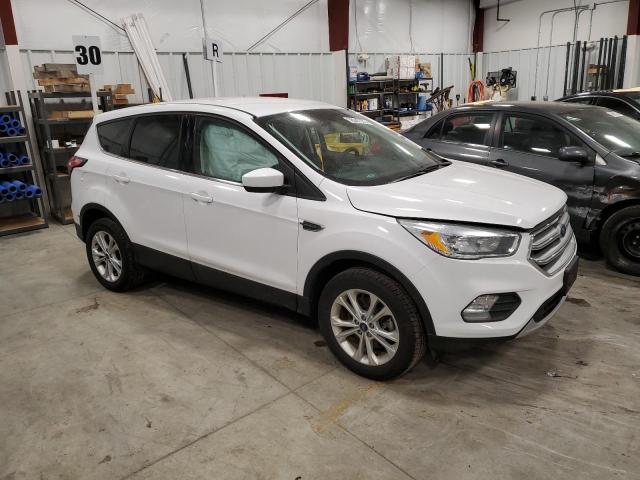 Photo 4 from auction – 2017 FORD ESCAPE SE with VIN 1FMCU9GD2HUC11070