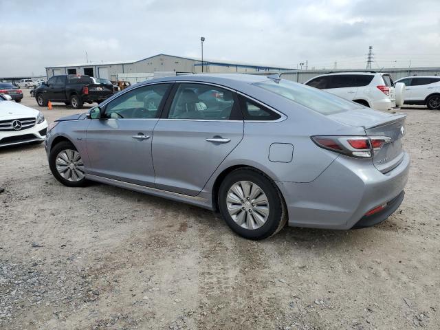 Photo 2 from auction – 2016 HYUNDAI SONATA HYB with VIN KMHE24L16GA015887