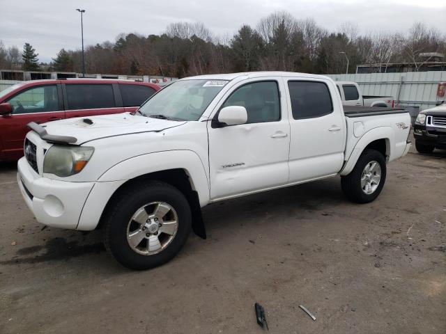 TOYOTA TACOMA DOU 2011 with VIN 3TMLU4EN3BM064529 - Photo from auction