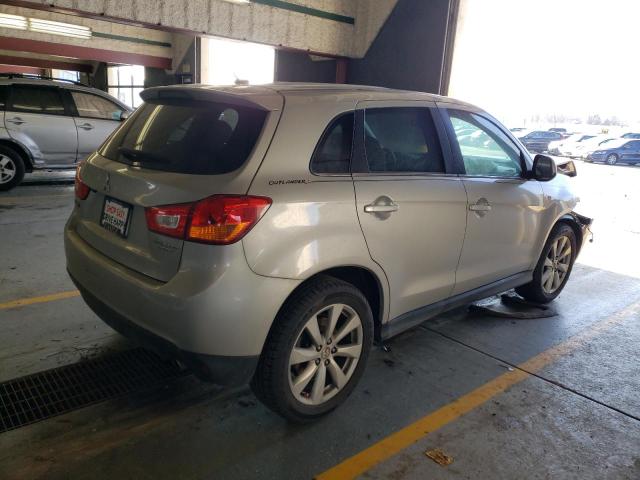 Photo 3 from auction – 2015 MITSUBISHI OUTLANDER with VIN 4A4AP4AU7FE057339