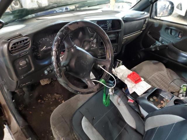 Photo 8 from auction – 2002 CHEVROLET BLAZER with VIN 1GNCS13W22K197264