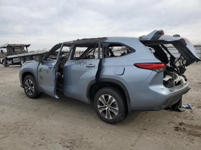 Photo 2 from auction – 2022 TOYOTA HIGHLANDER with VIN 5TDGZRBH9NS243855