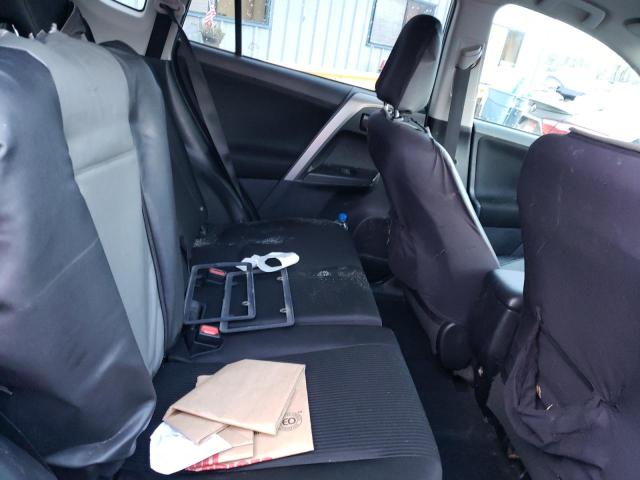 Photo 11 from auction – 2018 TOYOTA RAV4 LE with VIN 2T3BFREV7JW761380