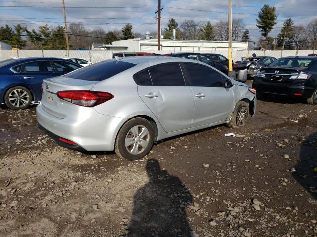 Photo 3 from auction – 2017 KIA FORTE LX with VIN 3KPFK4A76HE087851