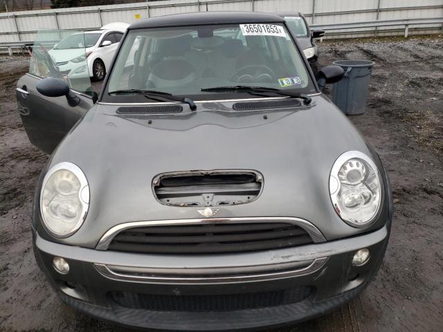 Photo 11 from auction – 2005 MINI COOPER S with VIN WMWRE33485TD96998