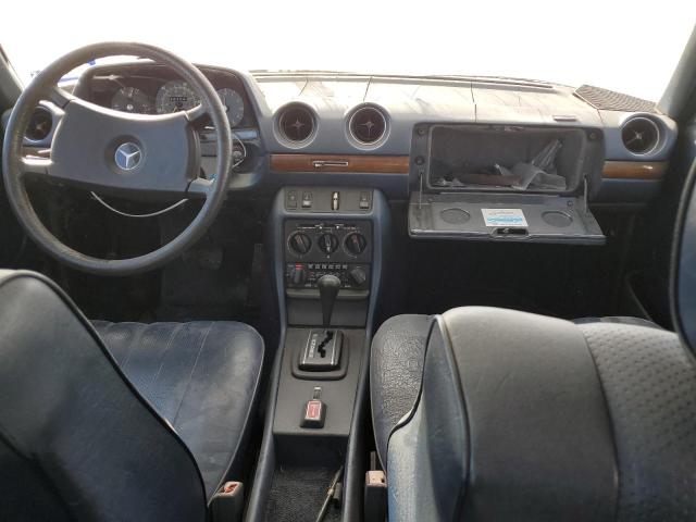 Photo 8 from auction – 1981 MERCEDES-BENZ 240 D with VIN WDBAB23A7BB248735