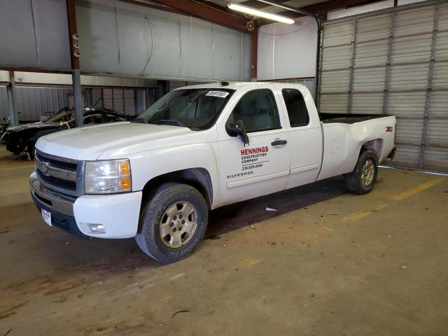 CHEVROLET SILVERADO 2011 with VIN 1GCRKSE09BZ144358 - Photo from auction