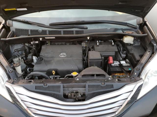 Photo 12 from auction – 2015 TOYOTA SIENNA XLE with VIN 5TDDK3DC8FS096788