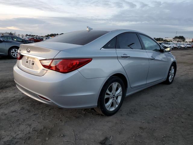 Photo 3 from auction – 2011 HYUNDAI SONATA SE with VIN 5NPEC4AC1BH001385