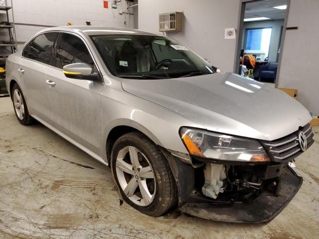 Photo 4 from auction – 2015 VOLKSWAGEN PASSAT SE with VIN 1VWBS7A34FC008708