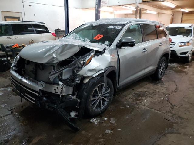 TOYOTA HIGHLANDER 2019 with VIN 5TDJZRFH9KS583888 - Photo from auction