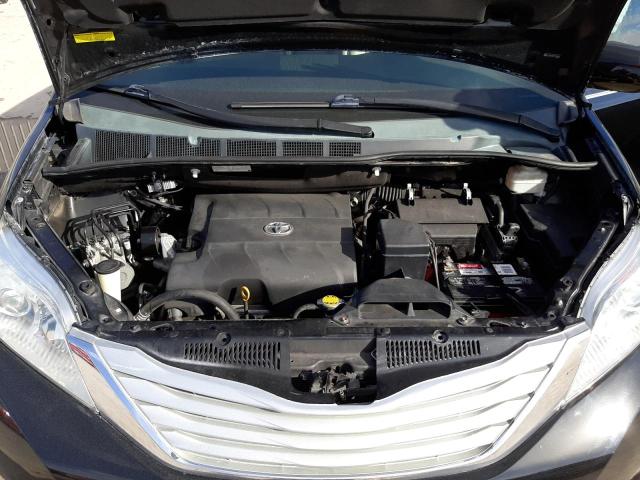 Photo 12 from auction – 2012 TOYOTA SIENNA XLE with VIN 5TDYK3DC9CS264936