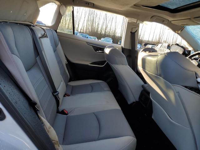 Photo 11 from auction – 2021 TOYOTA RAV4 LIMIT with VIN 2T3N1RFV4MW181082