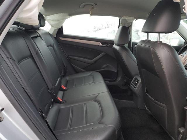 Photo 10 from auction – 2014 VOLKSWAGEN PASSAT SE with VIN 1VWBP7A37EC011201