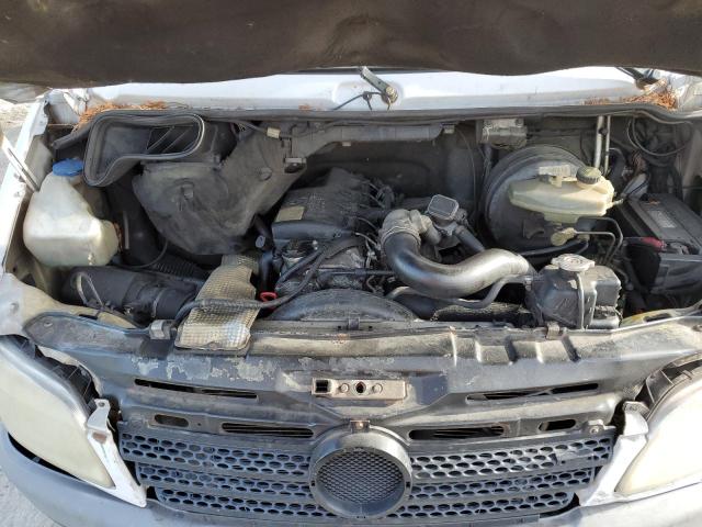 Photo 11 from auction – 2004 SPRINTER 2500 SPRIN with VIN WD2PD644345642562
