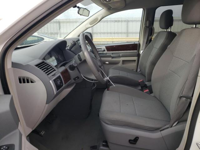 Photo 7 from auction – 2010 CHRYSLER TOWN & COU with VIN 2A4RR5D18AR309052