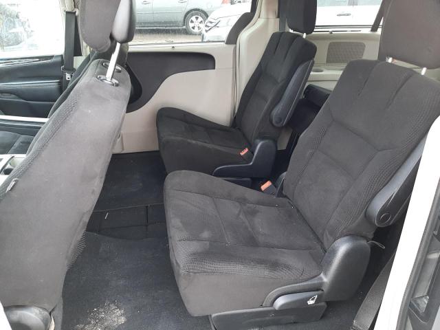 Photo 11 from auction – 2014 CHRYSLER TOWN & COU with VIN 2C4RC1BG9ER193132