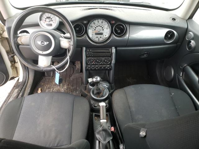 Photo 8 from auction – 2006 MINI COOPER with VIN WMWRC33596TK68508