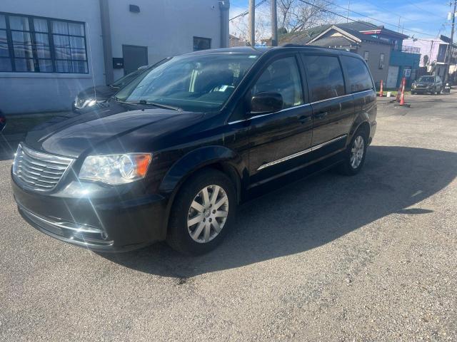 Photo 2 from auction – 2016 CHRYSLER TOWN & COU with VIN 2C4RC1BG0GR148728