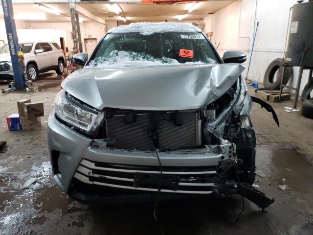Photo 5 from auction – 2019 TOYOTA HIGHLANDER with VIN 5TDJZRFH9KS583888