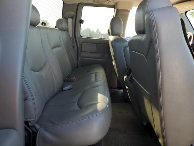 Photo 10 from auction – 2004 CHEVROLET SILVRDO LS with VIN 2GCEC19T441167486