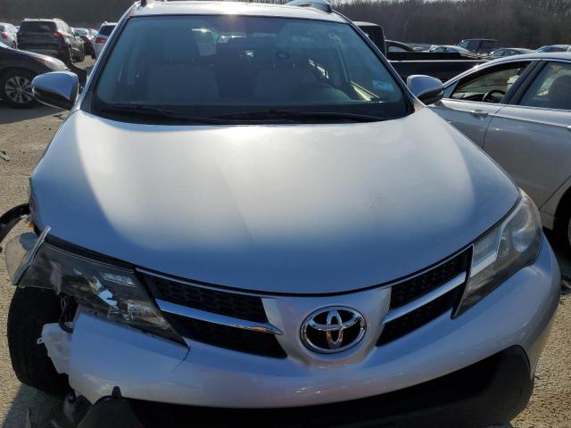 Photo 5 from auction – 2015 TOYOTA RAV4 XLE with VIN JTMRFREV4FD113143