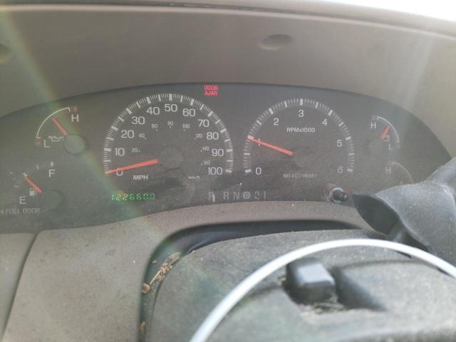 Photo 9 from auction – 2000 FORD F150 with VIN 1FTRF18W2YNB57063
