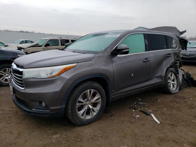 TOYOTA HIGHLANDER 2015 with VIN 5TDBKRFH9FS137366 - Photo from auction