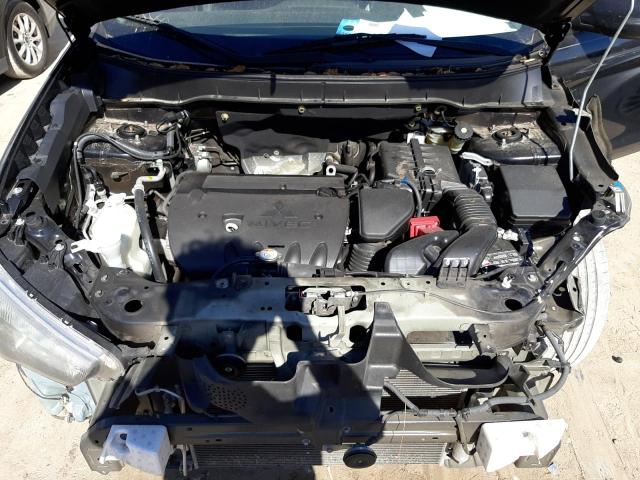 Photo 11 from auction – 2017 MITSUBISHI OUTLANDER with VIN JA4AP4AW7HZ024288