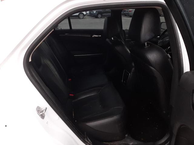 Photo 10 from auction – 2018 CHRYSLER 300 LIMITE with VIN 2C3CCAKG8JH250432