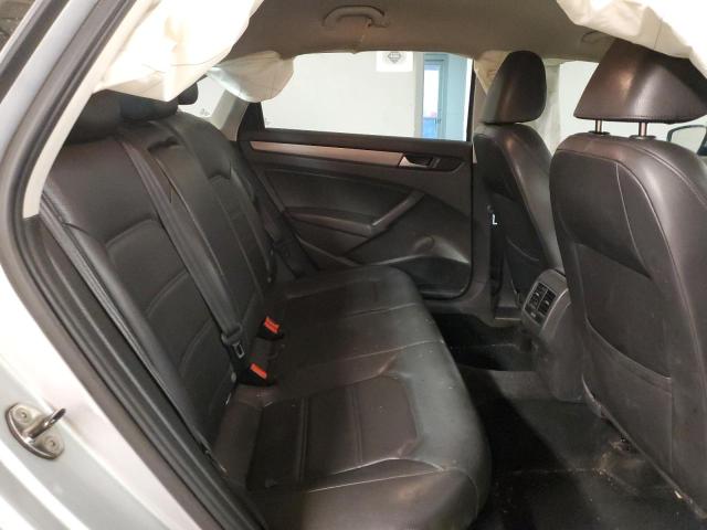 Photo 10 from auction – 2015 VOLKSWAGEN PASSAT SE with VIN 1VWBS7A34FC008708