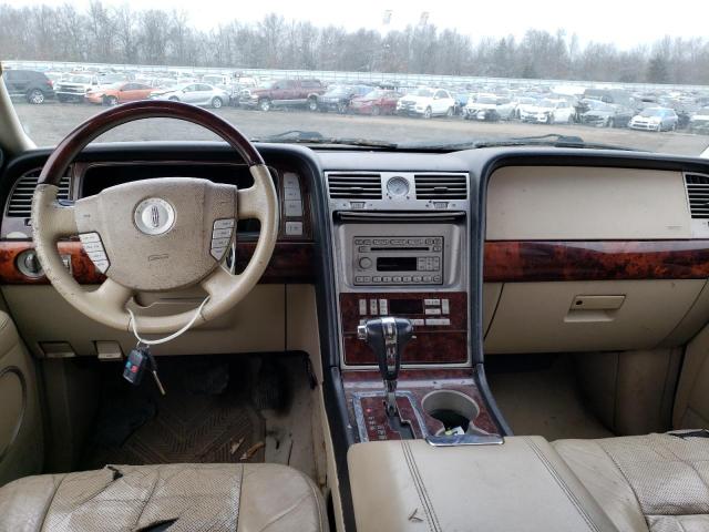 Photo 8 from auction – 2005 LINCOLN NAVIGATOR with VIN 5LMFU27505LJ04241