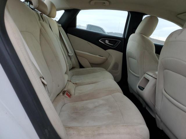 Photo 10 from auction – 2015 CHRYSLER 200 LIMITE with VIN 1C3CCCAB1FN755857