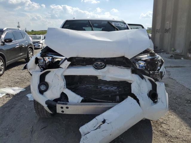 Photo 5 from auction – 2018 TOYOTA 4RUNNER SR with VIN JTEZU5JR8J5175229