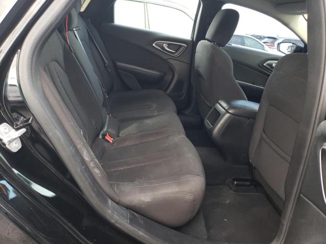 Photo 10 from auction – 2015 CHRYSLER 200 LIMITE with VIN 1C3CCCAB5FN577712