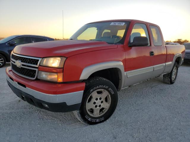CHEVROLET SILVERADO 2006 with VIN 1GCEK19B26Z145135 - Photo from auction