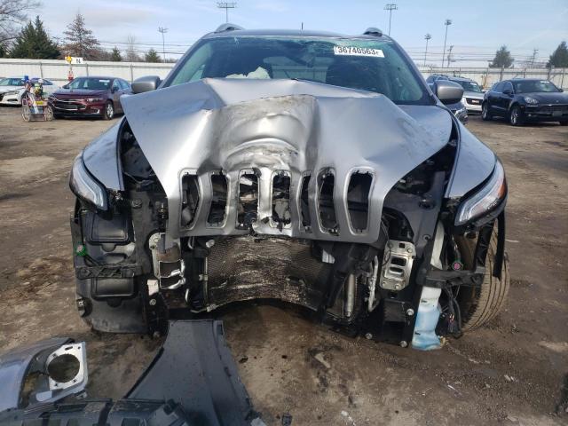 Photo 5 from auction – 2018 JEEP CHEROKEE L with VIN 1C4PJLCB7JD611633