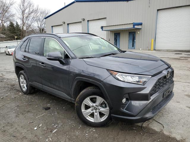 صورة رقم 4 من المزاد - 2021 TOYOTA RAV4 XLE مع VIN JTMP1RFV4MD075446